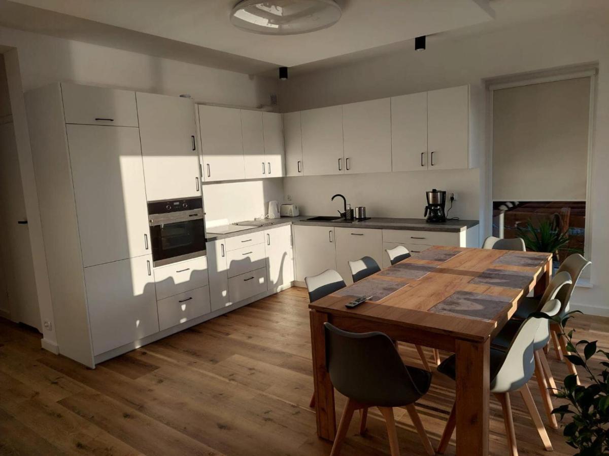 Dom Nad Jeziorem Gaja House Jadamowo Eksteriør billede