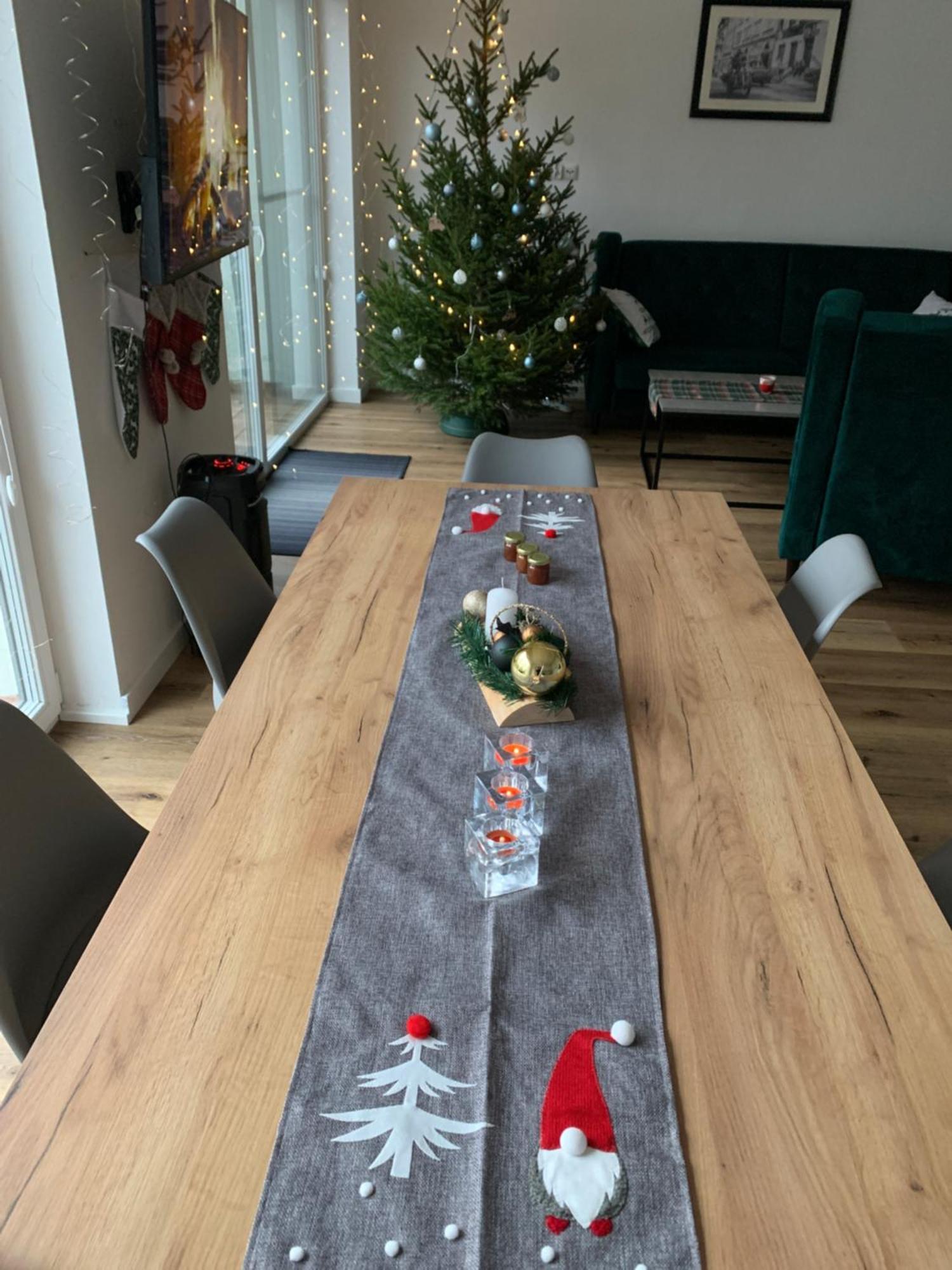 Dom Nad Jeziorem Gaja House Jadamowo Eksteriør billede