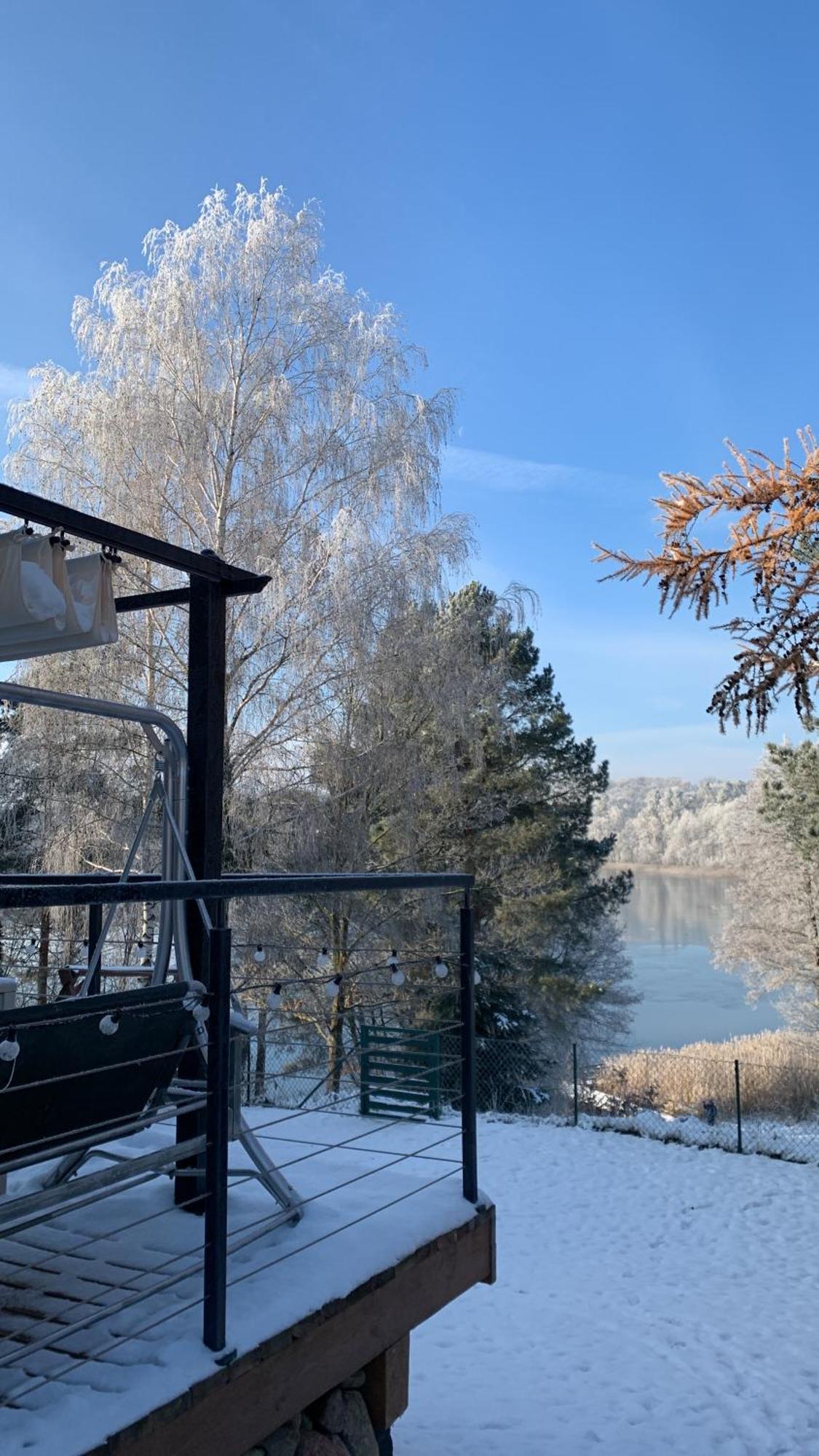 Dom Nad Jeziorem Gaja House Jadamowo Eksteriør billede